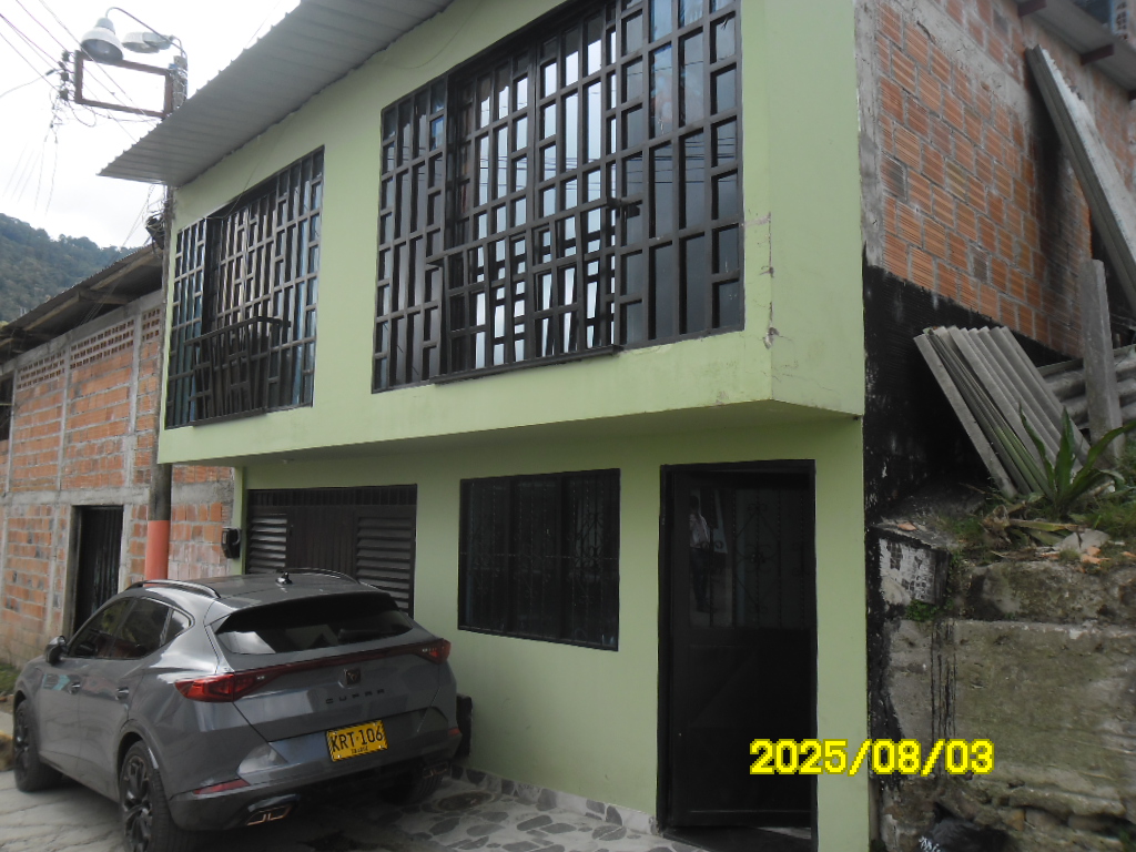 SE VENDE CASA EN SANTA ISABEL